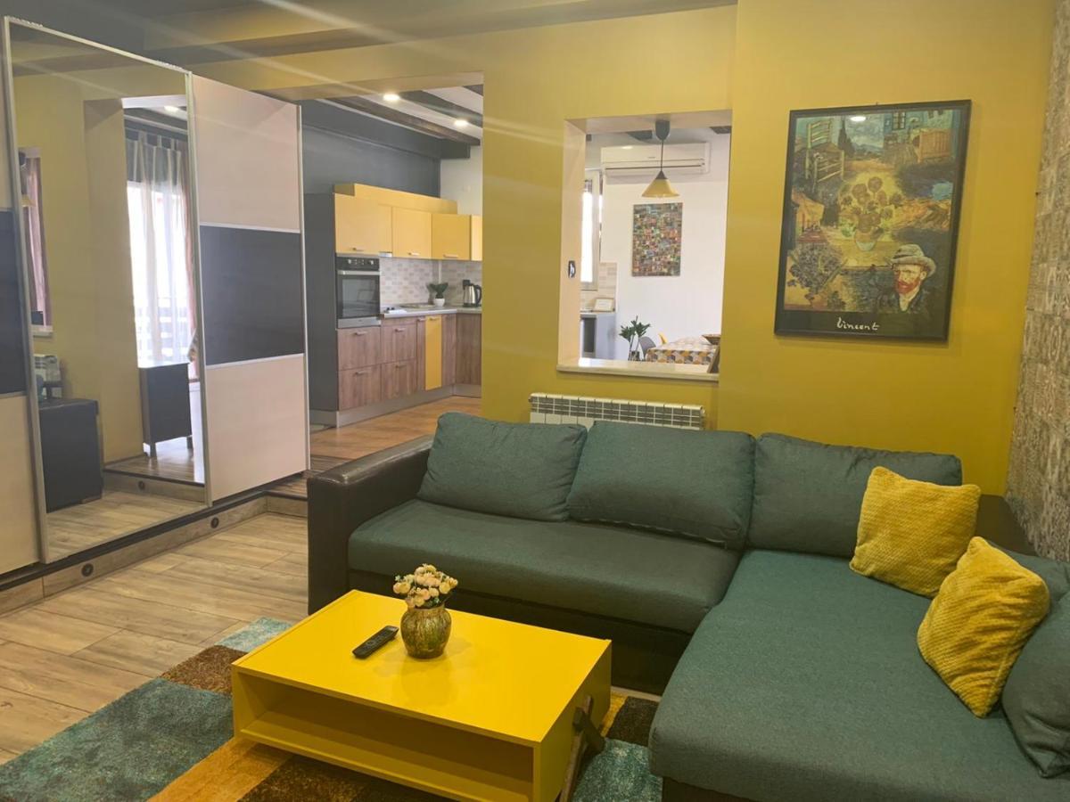 Trakia Street Apartment Plovdiv Bagian luar foto
