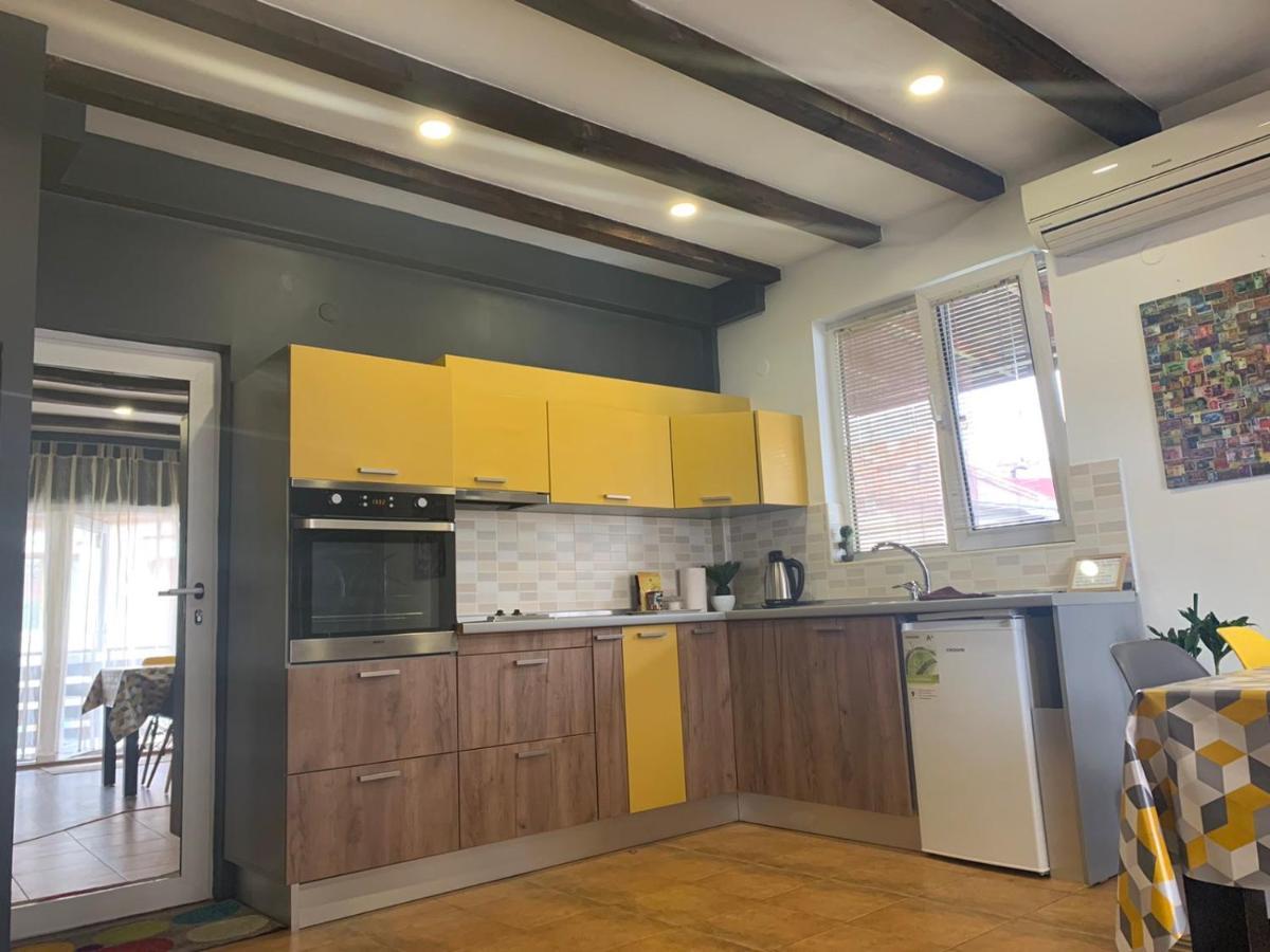Trakia Street Apartment Plovdiv Bagian luar foto