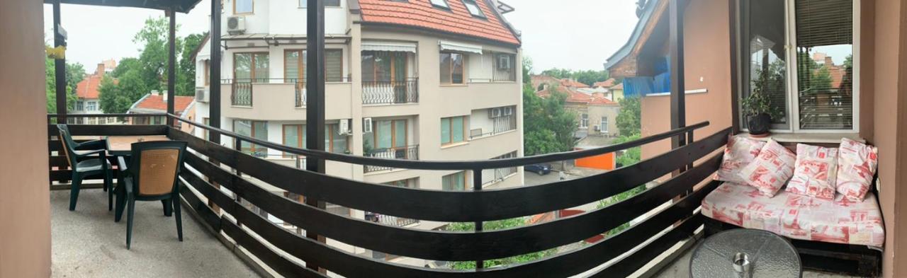 Trakia Street Apartment Plovdiv Bagian luar foto